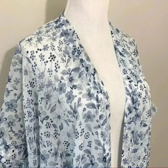 Rachel Zoe sheer white and blue flower chiffon long kimono - Picture 2 of 7